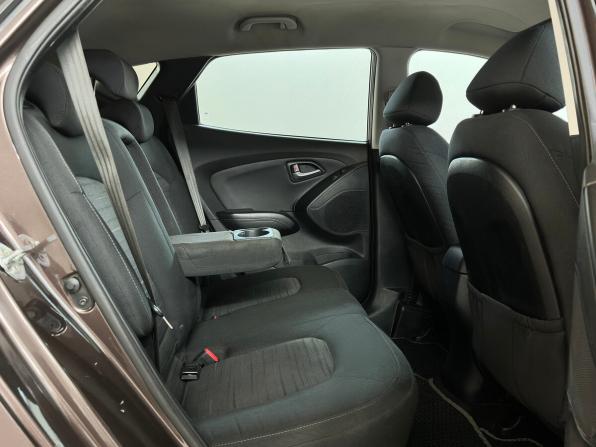 Hyundai ix35 I Рестайлинг с пробегом 2014 года, цена 1 230 000 рублей, 188103 км, внедорожник, Автокод Объявления