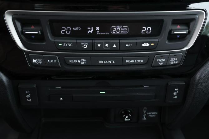 Honda Pilot III с пробегом 2018 года, цена 2 888 000 рублей, 130523 км, внедорожник, Автокод Объявления
