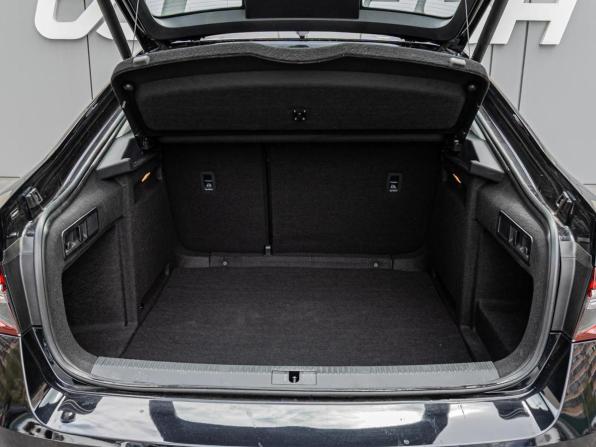 Skoda Superb III Рестайлинг с пробегом 2025 года, цена 3 200 000 рублей, 33 км, лифтбек, Автокод Объявления