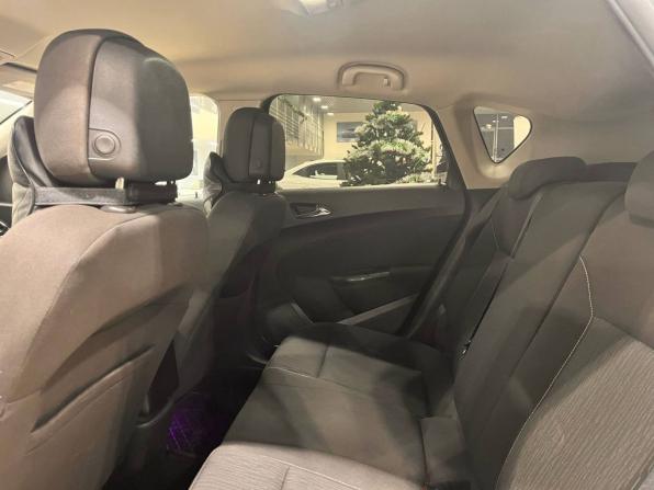 Opel Astra J Рестайлинг с пробегом 2013 года, цена 739 900 рублей, 182000 км, хэтчбек, Автокод Объявления