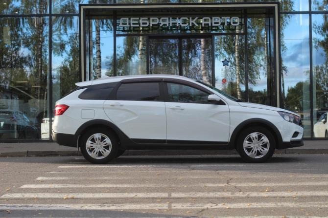 Lada (ВАЗ) Vesta I с пробегом 2018 года, цена 955 000 рублей, 129808 км, универсал, Автокод Объявления