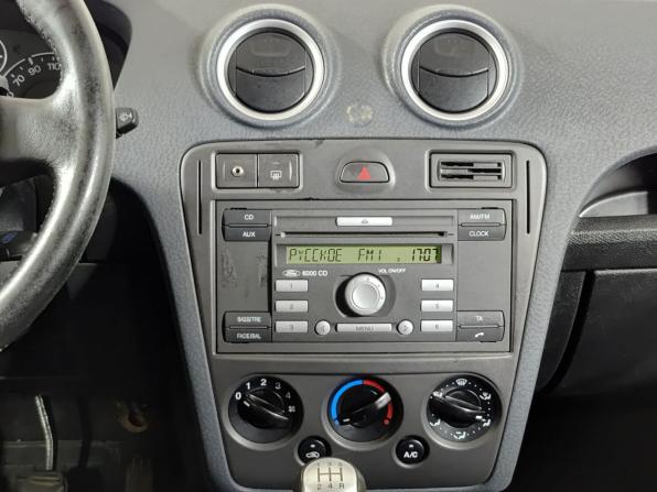 Ford Fusion I Рестайлинг с пробегом 2008 года, цена 300 000 рублей, 219163 км, хэтчбек, Автокод Объявления