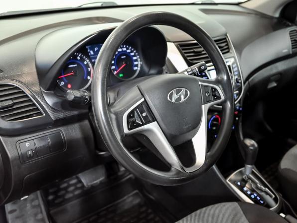 Hyundai Solaris I с пробегом 2014 года, цена 1 100 000 рублей, 163309 км, седан, Автокод Объявления