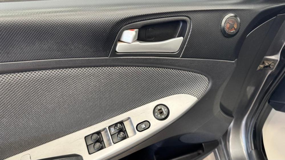 Hyundai Solaris I Киров  - изображение 7