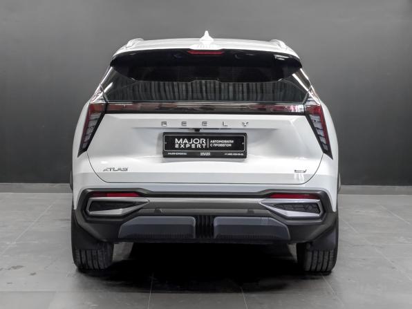 Geely Atlas II с пробегом 2025 года, цена 3 330 000 рублей, 2623 км, внедорожник, Автокод Объявления