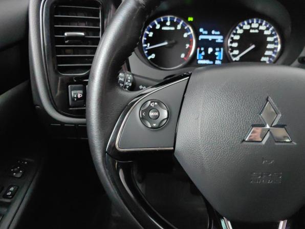 Mitsubishi Outlander III Рестайлинг 3 с пробегом 2020 года, цена 2 191 000 рублей, 97000 км, внедорожник, Автокод Объявления