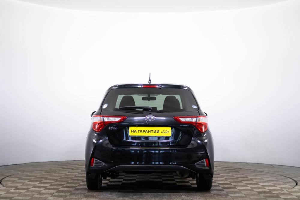Toyota Vitz III (XP130) Рестайлинг 2 Пермь  - изображение 6