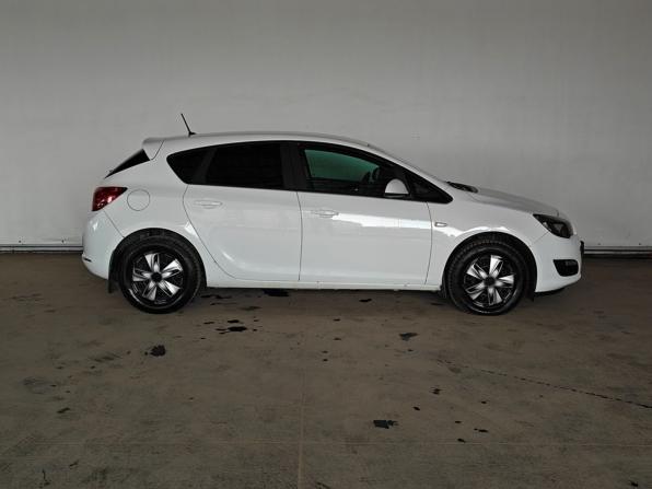 Opel Astra J Рестайлинг с пробегом 2013 года, цена 620 000 рублей, 231623 км, хэтчбек, Автокод Объявления