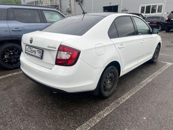 Skoda Rapid I Рестайлинг с пробегом 2018 года, цена 1 390 000 рублей, 76020 км, лифтбек, Автокод Объявления