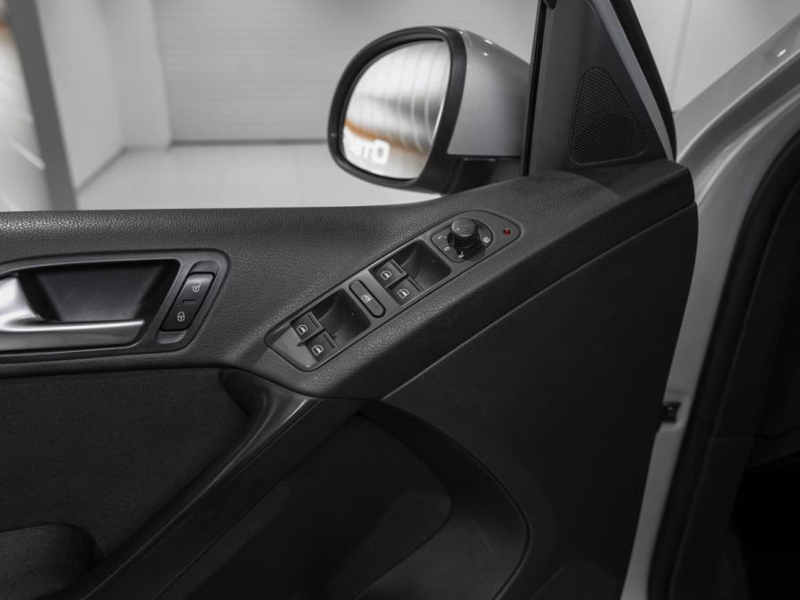 Volkswagen Tiguan I Рестайлинг Москва  - изображение 18