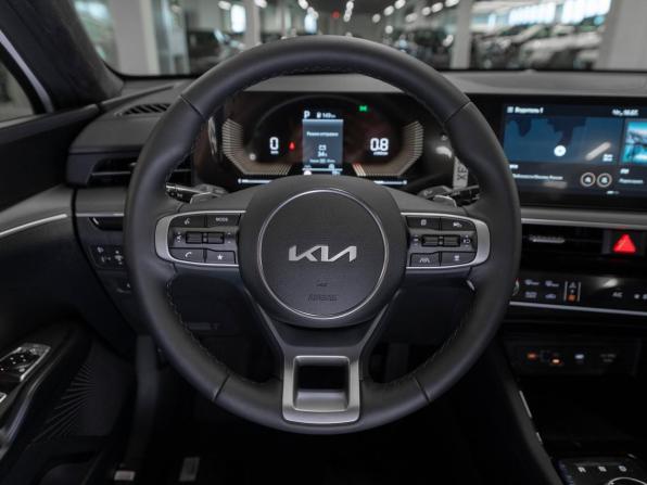 Kia K5 III Рестайлинг с пробегом 2026 года, цена 4 700 000 рублей, 11 км, седан, Автокод Объявления