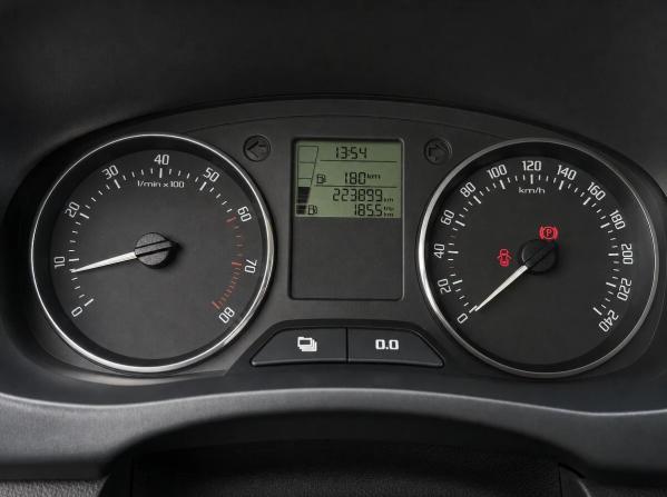 Skoda Fabia II Рестайлинг с пробегом 2013 года, цена 549 000 рублей, 223000 км, хэтчбек, Автокод Объявления