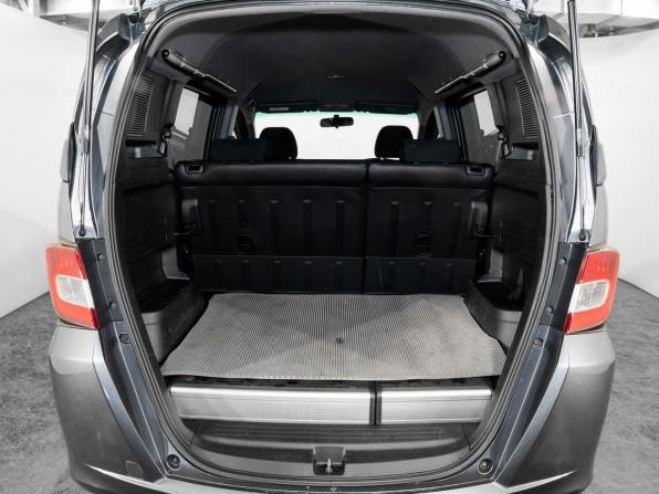 Honda Freed I с пробегом 2010 года, цена 870 500 рублей, 210486 км, компактвэн, Автокод Объявления