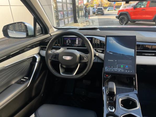 Geely Atlas II с пробегом 2024 года, цена 2 499 000 рублей, 69350 км, внедорожник, Автокод Объявления