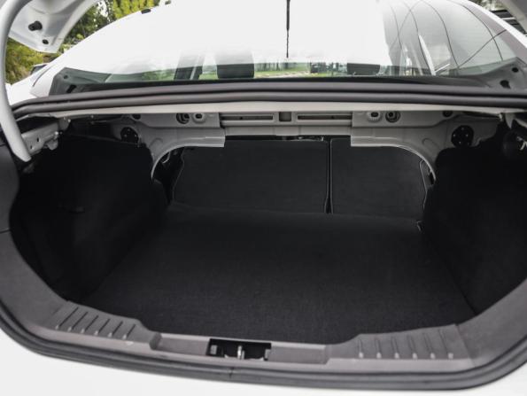 Ford Focus III Рестайлинг с пробегом 2018 года, цена 1 239 000 рублей, 62033 км, седан, Автокод Объявления