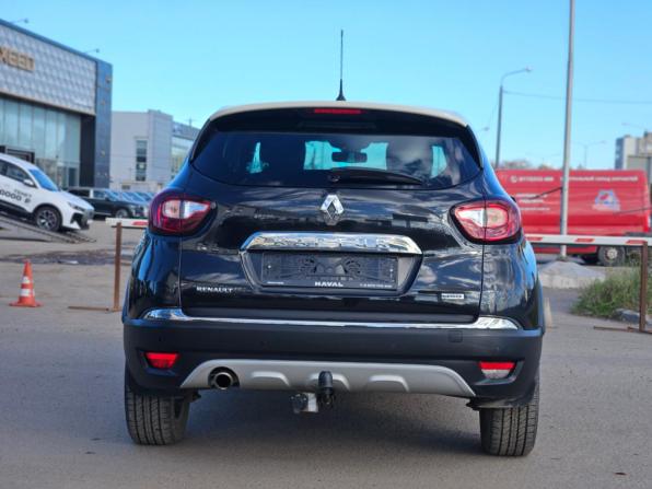 Renault Kaptur I с пробегом 2016 года, цена 1 350 000 рублей, 157000 км, внедорожник, Автокод Объявления