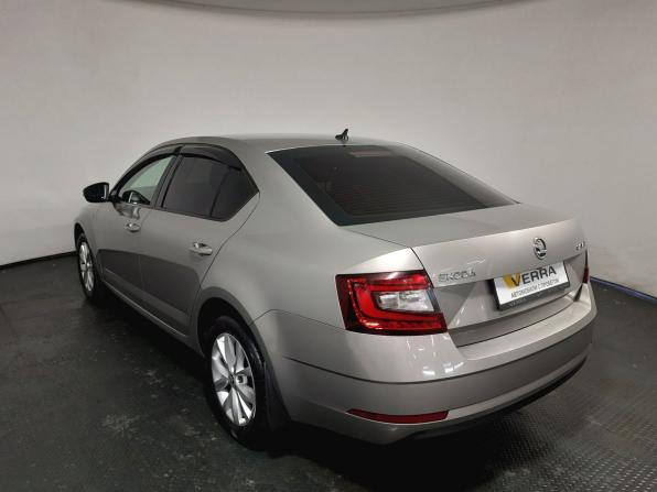 Skoda Octavia III (A7) Рестайлинг с пробегом 2019 года, цена 1 900 000 рублей, 131143 км, лифтбек, Автокод Объявления