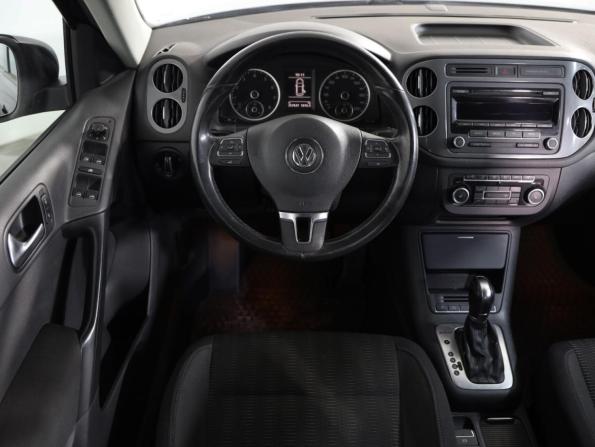 Volkswagen Tiguan I Рестайлинг с пробегом 2011 года, цена 1 119 000 рублей, 257636 км, внедорожник, Автокод Объявления