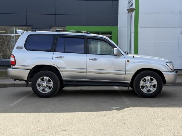 Toyota Land Cruiser 100 Series Рестайлинг 2 с пробегом 2006 года, цена 1 349 000 рублей, 687262 км, внедорожник, Автокод Объявления