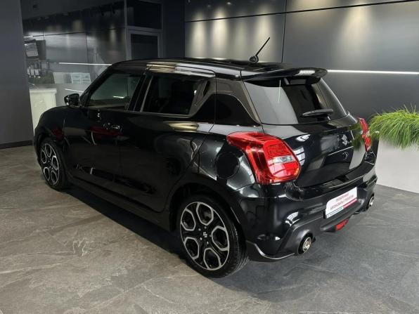 Suzuki Swift V с пробегом 2019 года, цена 1 450 000 рублей, 35165 км, хэтчбек, Автокод Объявления
