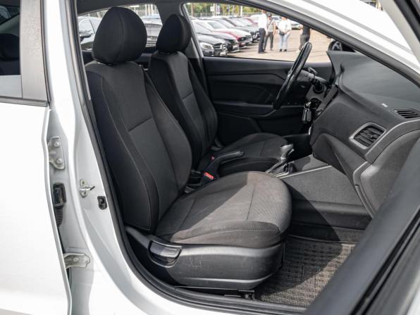 Hyundai Solaris II с пробегом 2018 года, цена 1 345 000 рублей, 118284 км, седан, Автокод Объявления