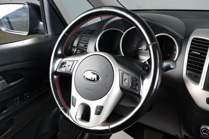 Kia Venga I Рестайлинг с пробегом 2014 года, цена 1 229 000 рублей, 153903 км, компактвэн, Автокод Объявления