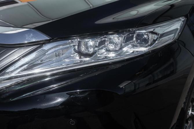 Toyota Harrier III (XU60) Рестайлинг с пробегом 2019 года, цена 2 648 000 рублей, 106000 км, внедорожник, Автокод Объявления