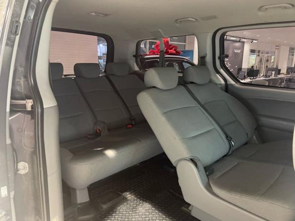 Hyundai H-1 II Рестайлинг 2 с пробегом 2019 года, цена 2 599 000 рублей, 197880 км, минивэн, Автокод Объявления