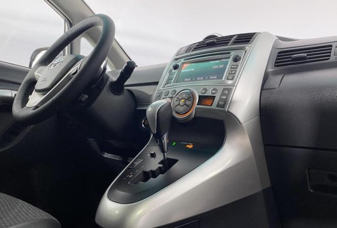 Toyota Verso I с пробегом 2012 года, цена 1 130 000 рублей, 271719 км, компактвэн, Автокод Объявления