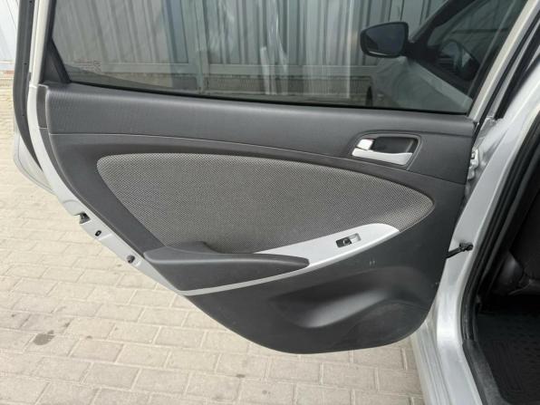 Hyundai Solaris I с пробегом 2014 года, цена 775 000 рублей, 214209 км, хэтчбек, Автокод Объявления