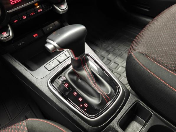 Kia Rio IV Рестайлинг с пробегом 2021 года, цена 1 699 000 рублей, 86912 км, хэтчбек, Автокод Объявления