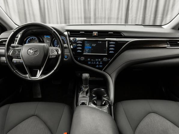Toyota Camry VIII (XV70) с пробегом 2021 года, цена 2 060 000 рублей, 285184 км, седан, Автокод Объявления