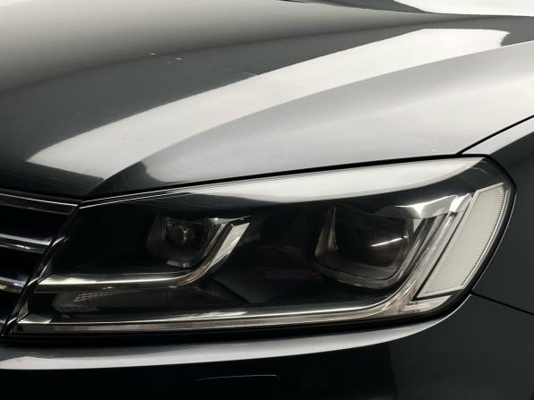 Volkswagen Touareg II Рестайлинг с пробегом 2016 года, цена 3 099 000 рублей, 176000 км, внедорожник, Автокод Объявления