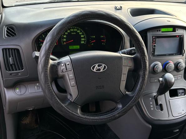 Hyundai Grand Starex I с пробегом 2012 года, цена 1 420 000 рублей, 285500 км, минивэн, Автокод Объявления