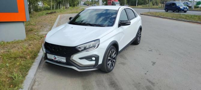 Lada (ВАЗ) Vesta I Рестайлинг (NG) с пробегом 2023 года, цена 1 300 000 рублей, 39745 км, седан, Автокод Объявления