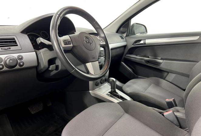 Opel Astra J с пробегом 2012 года, цена 610 000 рублей, 249111 км, хэтчбек, Автокод Объявления