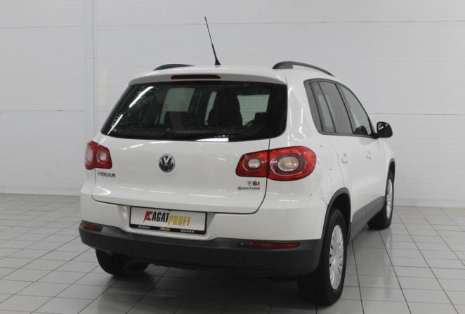 Volkswagen Tiguan I Рестайлинг с пробегом 2011 года, цена 830 000 рублей, 253932 км, внедорожник, Автокод Объявления