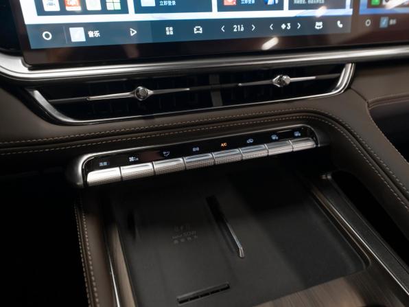 Geely Monjaro I Рестайлинг 2 с пробегом 2026 года, цена 4 170 000 рублей, 30 км, внедорожник, Автокод Объявления