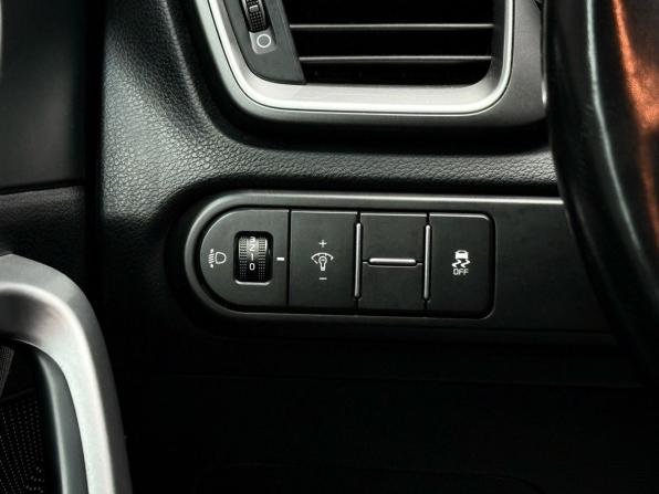 Kia Ceed III с пробегом 2019 года, цена 1 769 000 рублей, 98132 км, универсал, Автокод Объявления