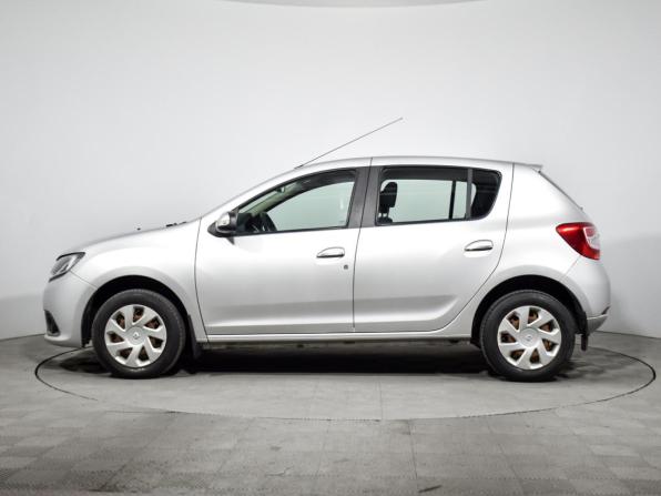 Renault Sandero II с пробегом 2015 года, цена 948 790 рублей, 34442 км, хэтчбек, Автокод Объявления