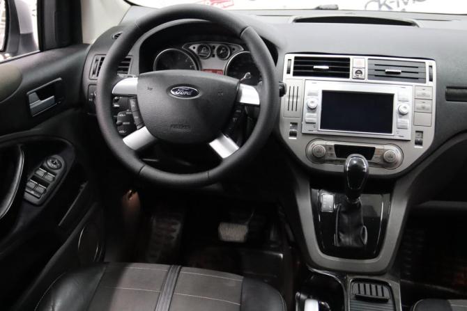 Ford Kuga I с пробегом 2012 года, цена 1 045 450 рублей, 272033 км, внедорожник, Автокод Объявления