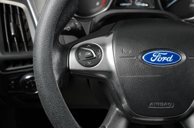 Ford Focus III с пробегом 2013 года, цена 999 000 рублей, 188173 км, хэтчбек, Автокод Объявления