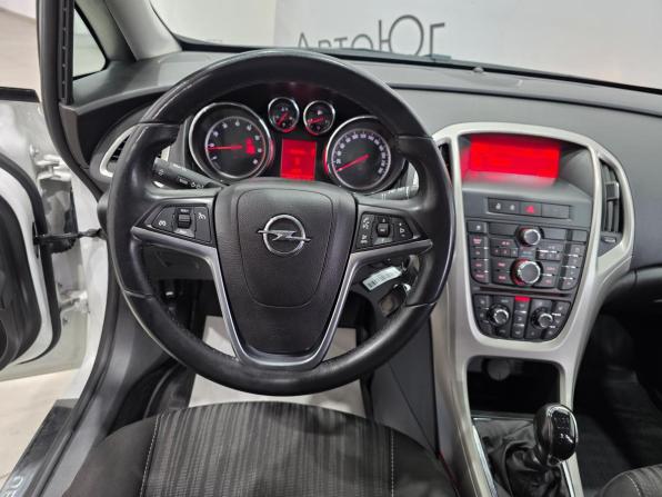 Opel Astra J с пробегом 2012 года, цена 750 000 рублей, 151560 км, хэтчбек, Автокод Объявления