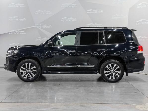 Toyota Land Cruiser 200 Series Рестайлинг 2 с пробегом 2018 года, цена 6 750 000 рублей, 157752 км, внедорожник, Автокод Объявления