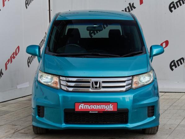 Honda Freed I с пробегом 2010 года, цена 870 000 рублей, 181882 км, компактвэн, Автокод Объявления