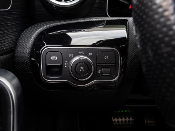 Mercedes-Benz CLA II (C118 X118) с пробегом 2019 года, цена 2 865 000 рублей, 104801 км, седан, Автокод Объявления