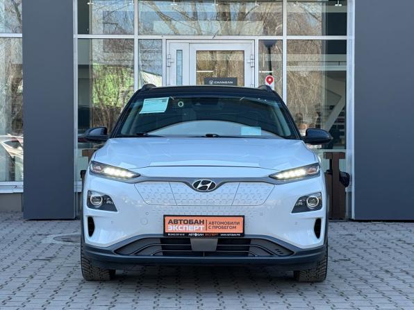 Hyundai Kona I с пробегом 2018 года, цена 1 899 000 рублей, 132765 км, внедорожник, Автокод Объявления