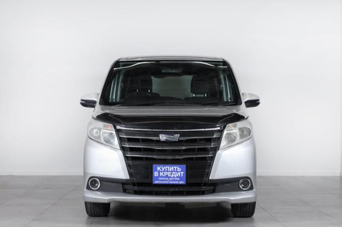 Toyota Noah III (R80) с пробегом 2014 года, цена 2 149 000 рублей, 310000 км, минивэн, Автокод Объявления