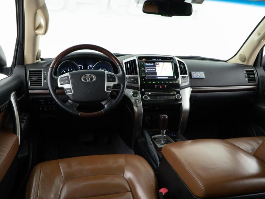 Toyota Land Cruiser 200 Series Рестайлинг 1 Москва  - изображение 6