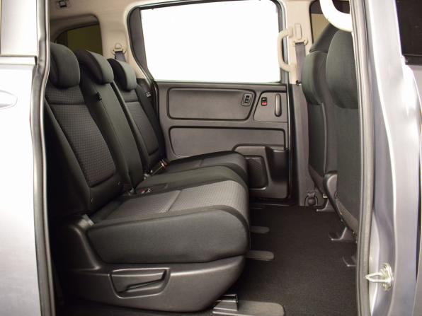 Honda Freed II с пробегом 2018 года, цена 1 382 999 рублей, 69369 км, компактвэн, Автокод Объявления